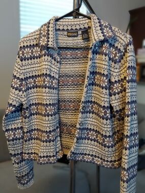 Sun River Essentials Navy & Cream Patterned Knit Sweater